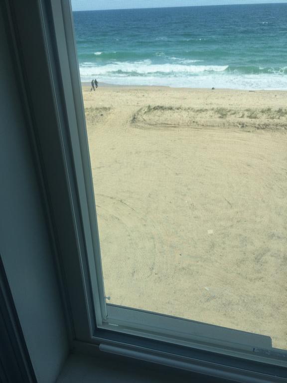 Misquamicut Beach Front Inn Уестърли Екстериор снимка
