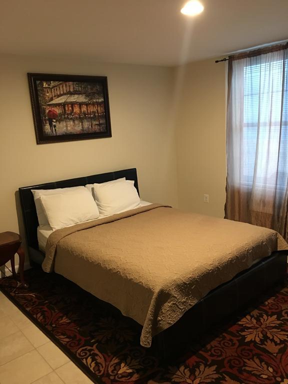 Misquamicut Beach Front Inn Уестърли Екстериор снимка