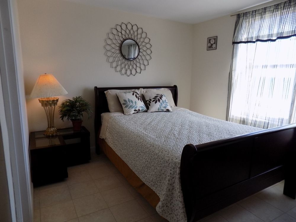 Misquamicut Beach Front Inn Уестърли Екстериор снимка