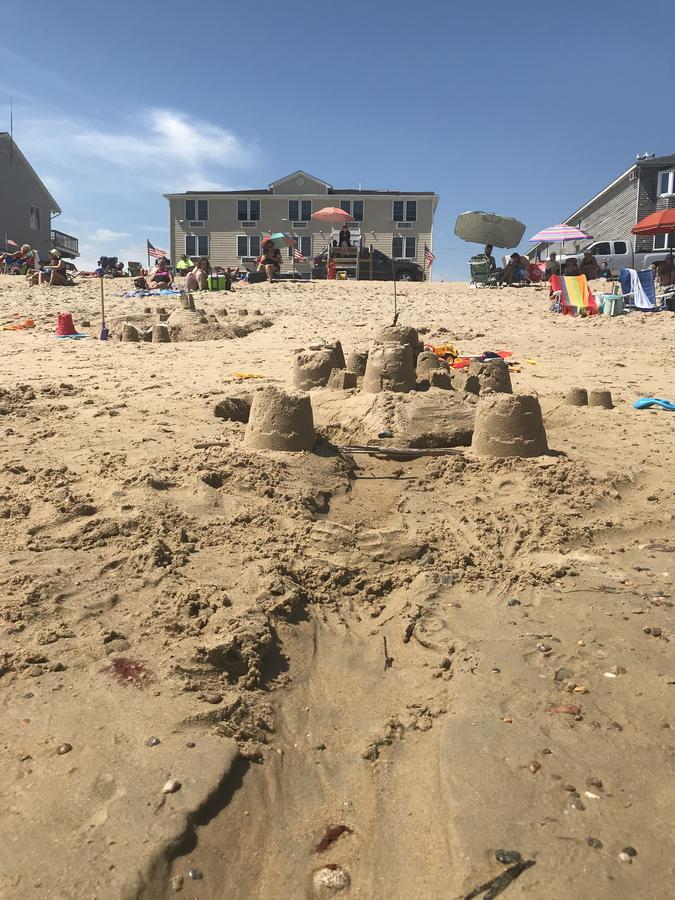 Misquamicut Beach Front Inn Уестърли Екстериор снимка
