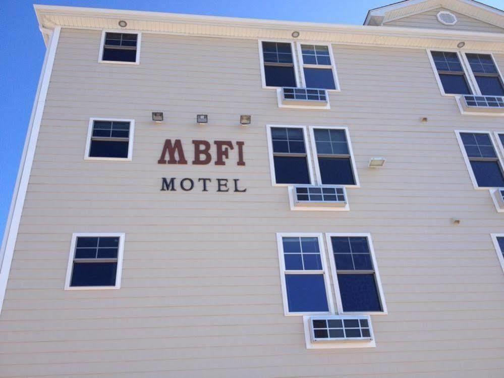 Misquamicut Beach Front Inn Уестърли Екстериор снимка